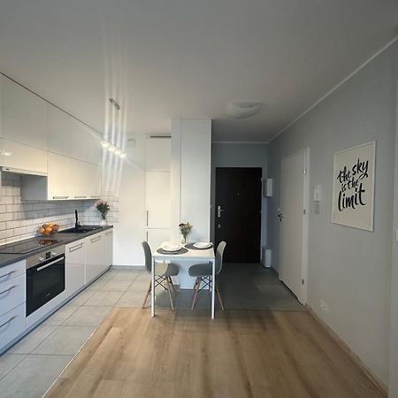 Cosy Apartment Near To The Chopin'S Airport Cybernetyki 2C Varsovia Exterior foto