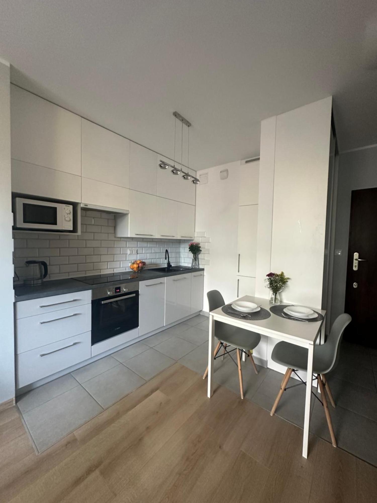 Cosy Apartment Near To The Chopin'S Airport Cybernetyki 2C Varsovia Exterior foto